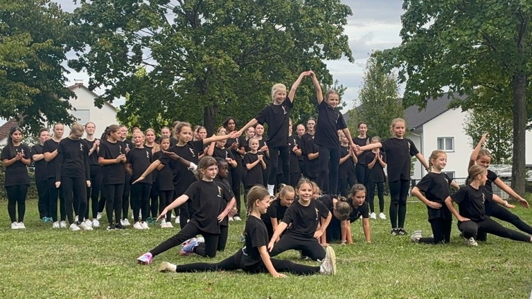Spiegelwand für neuen Trainingsraum