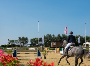 Erneuerung des Turnier-Abreiteplatzes