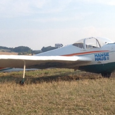 Modernisierung des Motorseglers SF25