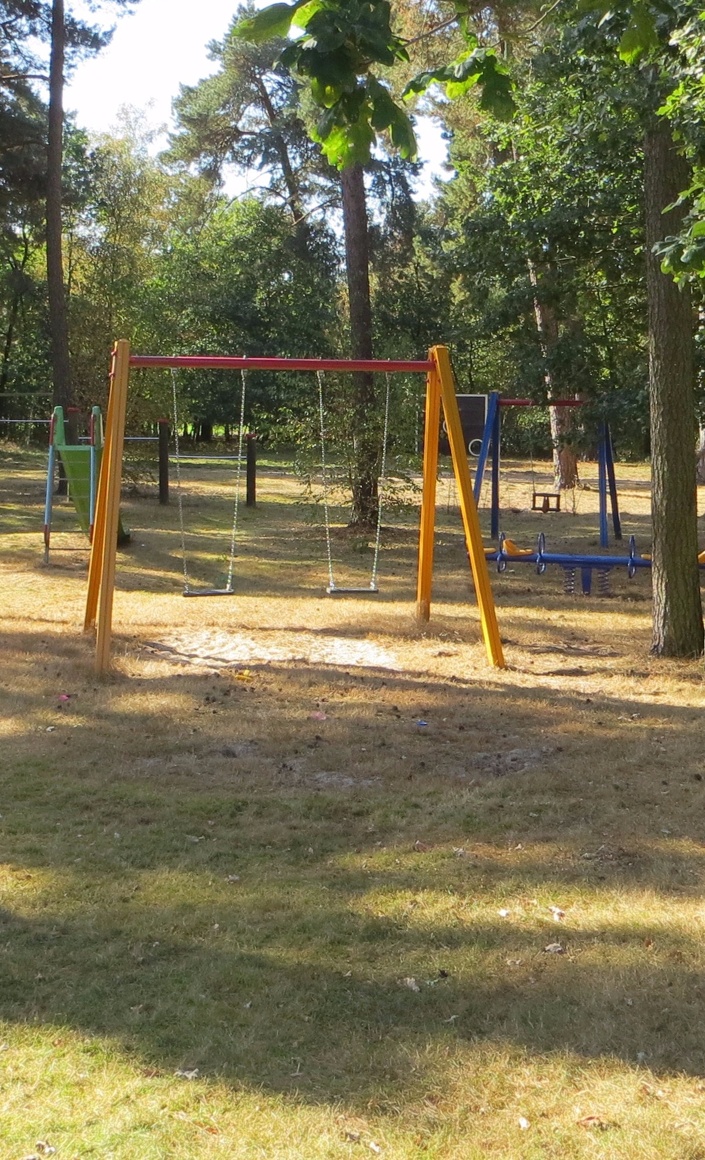 Sanierung Wald-Spielplatz "Am Flüddert"