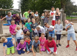 KINDER STARK MACHEN
