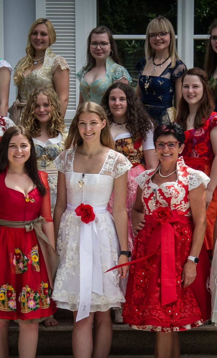 Festkleidung Gründungsfest 140 Jahre