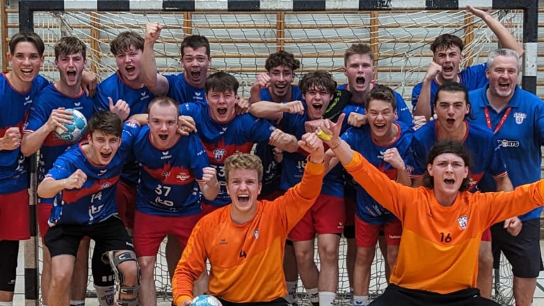 Trainingsausstattung für neugegründete JSG Handball Köln