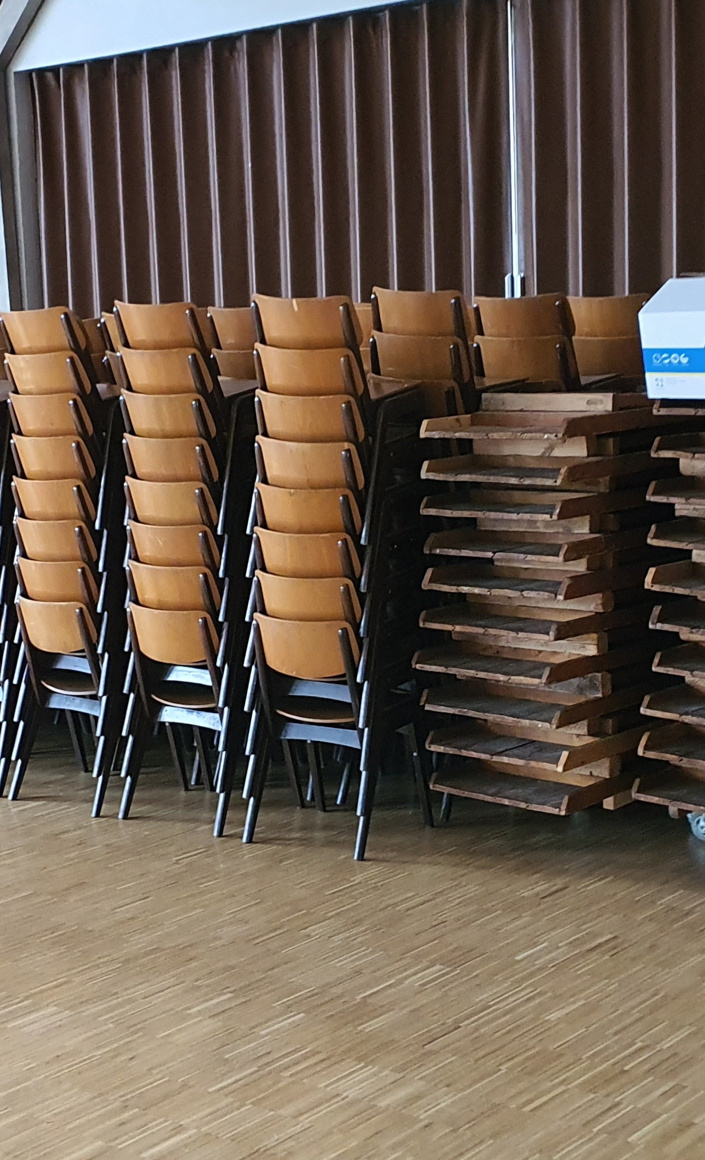Neues Mobiliar Schützenhalle Welschen Ennest