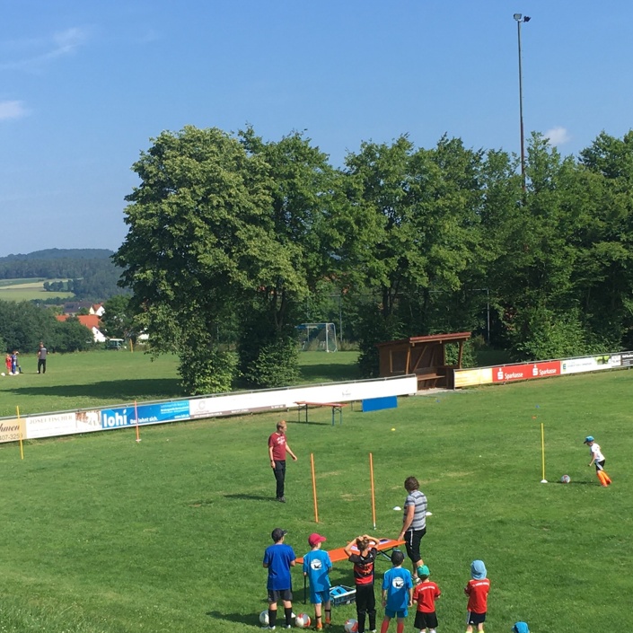 LED-Flutlichtanlage für den TSV Bernhardswald