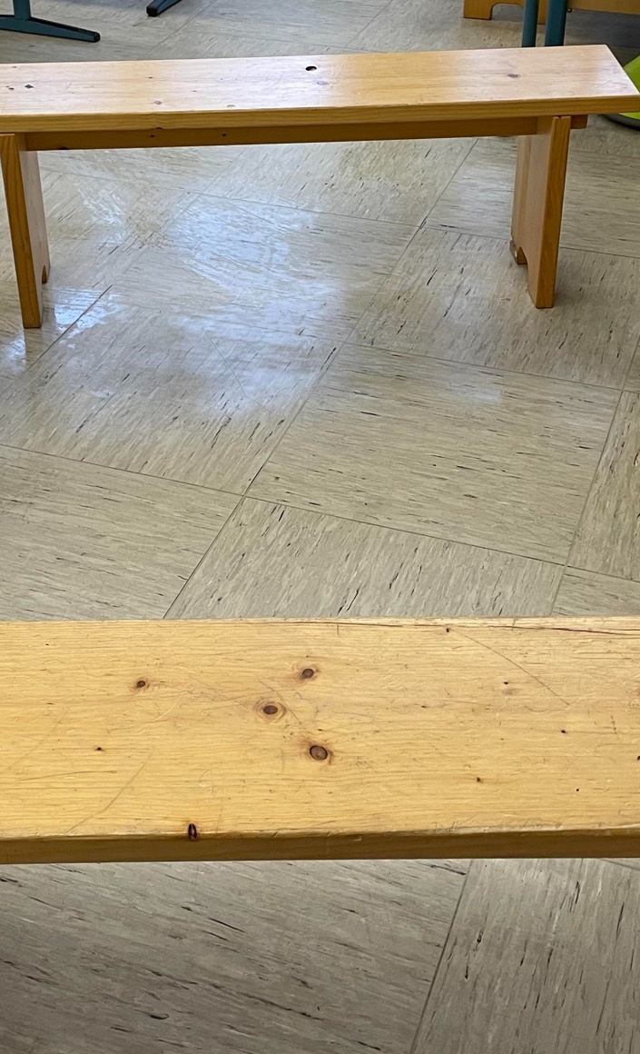 Neue Bänke für die OGS