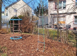 Neues Klettergerüst für die Auferstehungskita