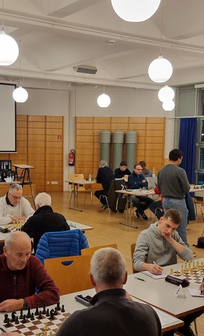 Spielmaterial für Jugendarbeit und Mannschaftskämpfe der Schachfreunde