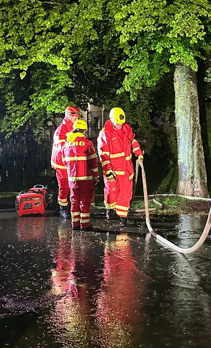 Beleuchtung im Einsatz - DLRG Bad Camberg e.V.