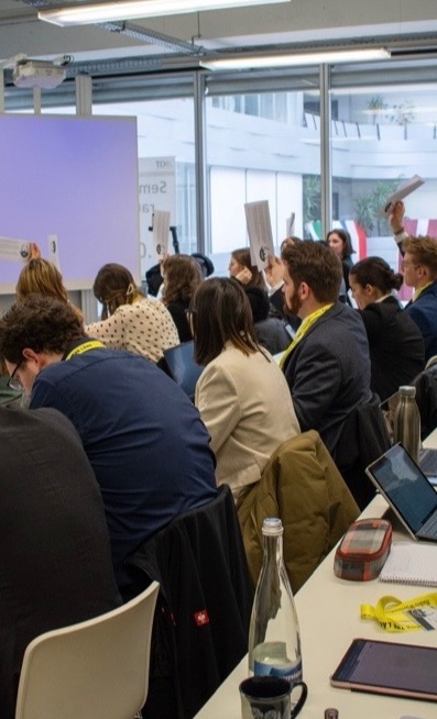 NMUN Würzburg -  Junge Studierende erkunden die Welt der Diplomatie