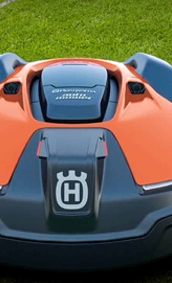Mähroboter für die Sportanlage Hörlkofen