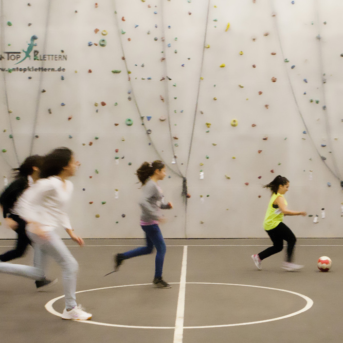 RheinFlanke: Fussball für geflüchtete Kinder und Jugendliche 