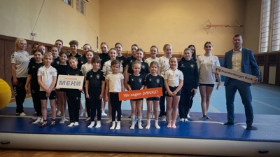 Gemeinsam zum AirTrack - für unsere kleinen und großen Akrobaten!