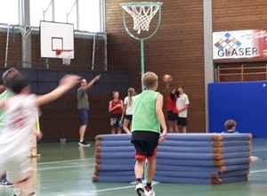 Basketball für ALLE - Wir wollen höhenverstellbare Körbe