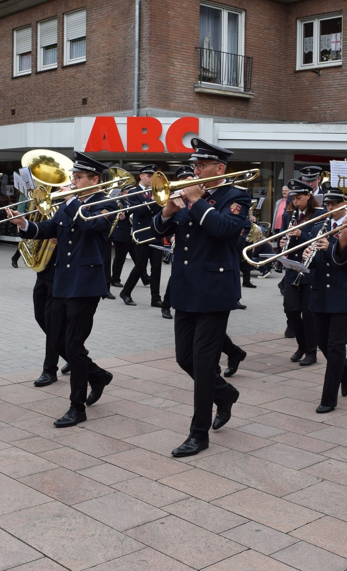 Musikverein Ahaus: Uniformen für den Nachwuchs!