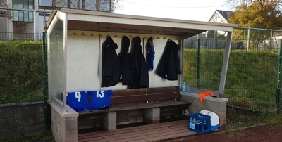NEUE SPIELER-ERSATZBÄNKE SV KORDEL