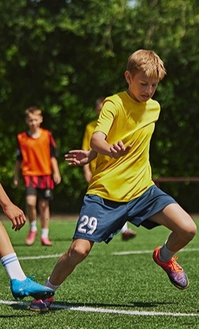 Unser Multifunktionsplatz braucht einen neuen Ballfangzaun