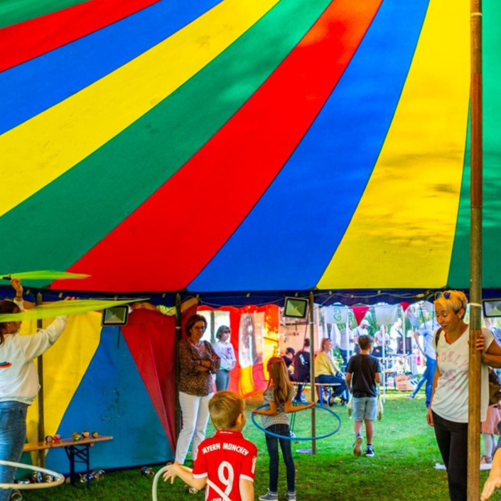 Mobile Seiltanzanlage für Kinderzirkus