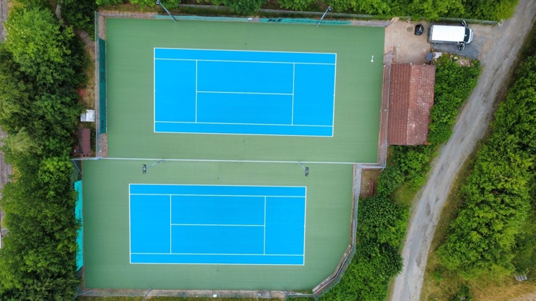 Erneuerung der Tennisplätze