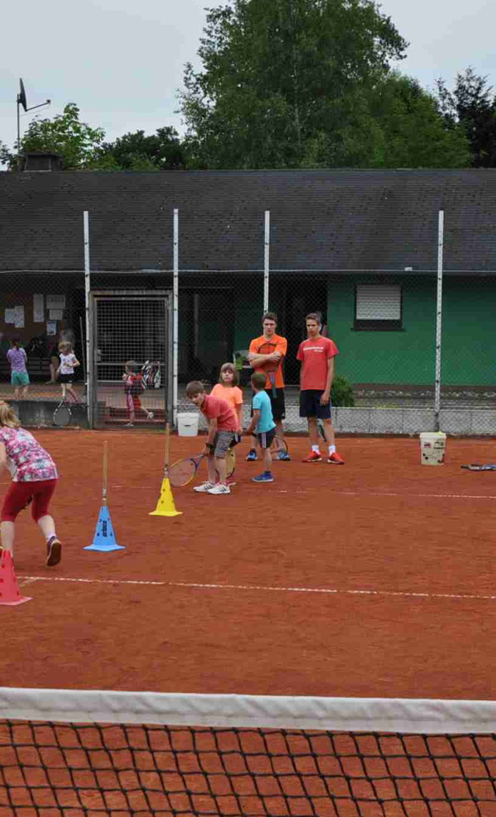 Multifunktionsspielfeld / Tenniswand TC Horhausen