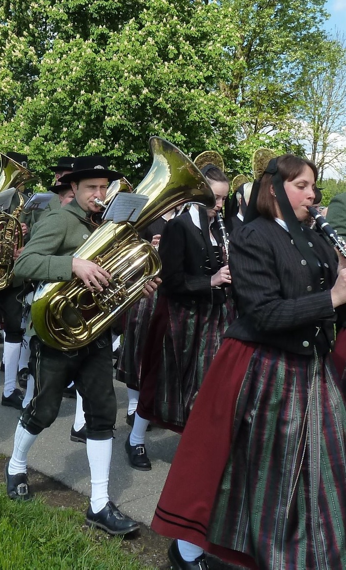 Erneuerung der Tracht des Musikverein Kißlegg