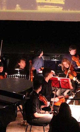 Musik für Stummfilme von Schülern