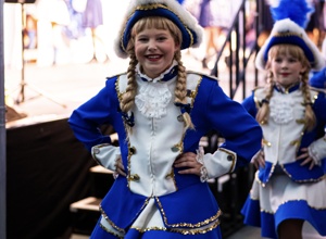 Neue Uniformen für das Tanzcorps Blau-Weiß Neye e.V.