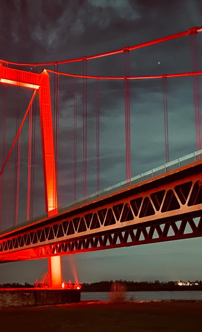 Neu-Beleuchtung  Rheinbrücke Emmerich
