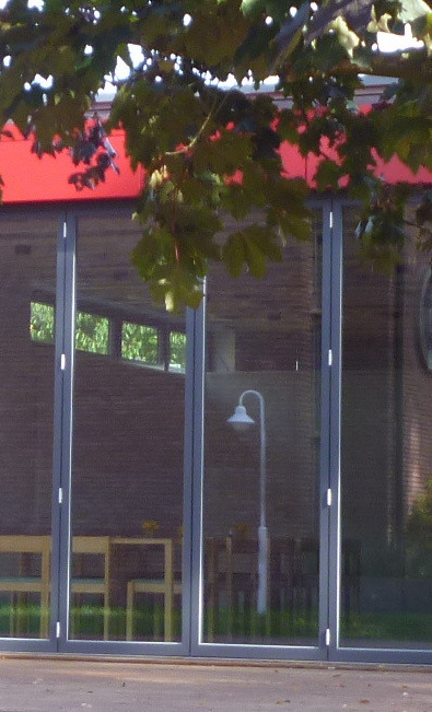 40 Stühle fürs Gemeindehaus