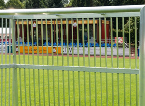 Bolzplatztore für die Kinder