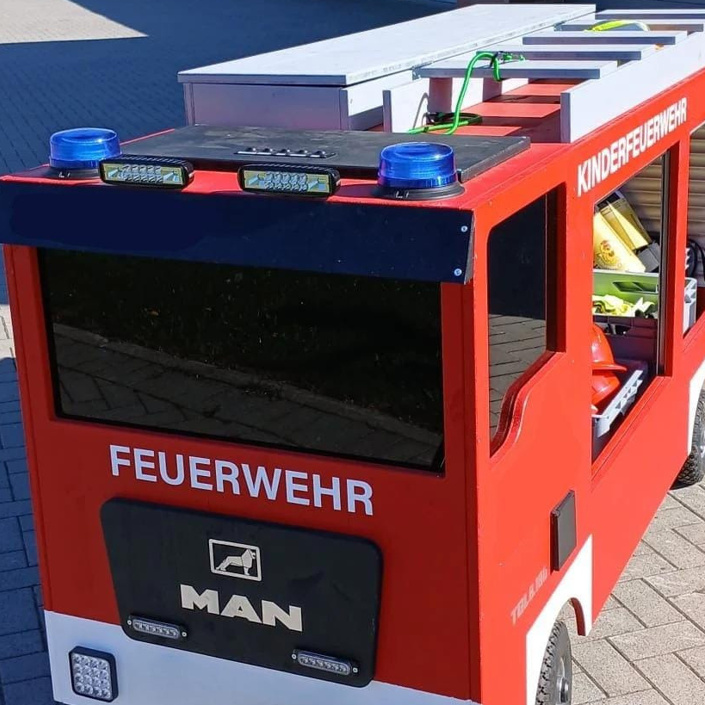 Bollerwagen für die Kinderfeuerwehr Roydorf
