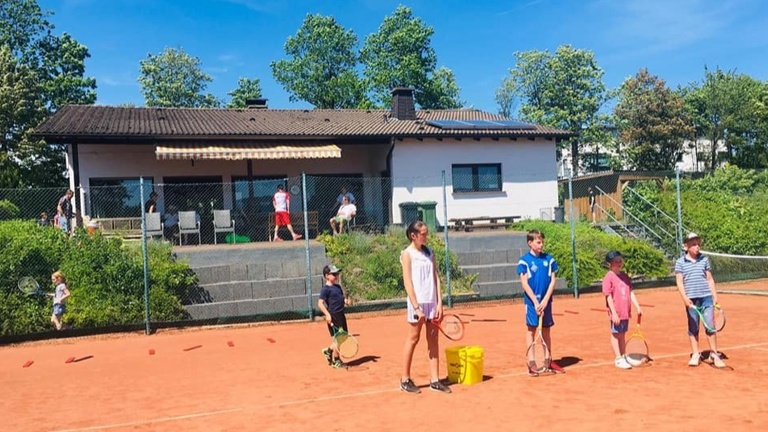 Modernisierung von Tennisplätzen