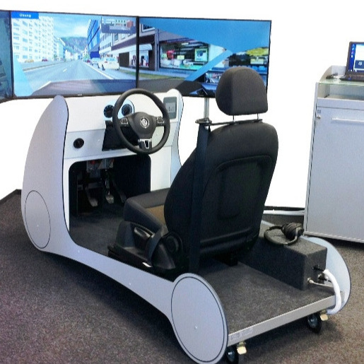 Pkw-Fahrsimulator für die Kreisverkehrswacht