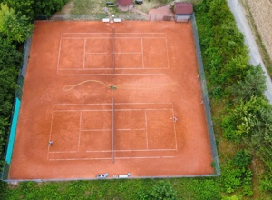Erneuerung der Tennisplätze