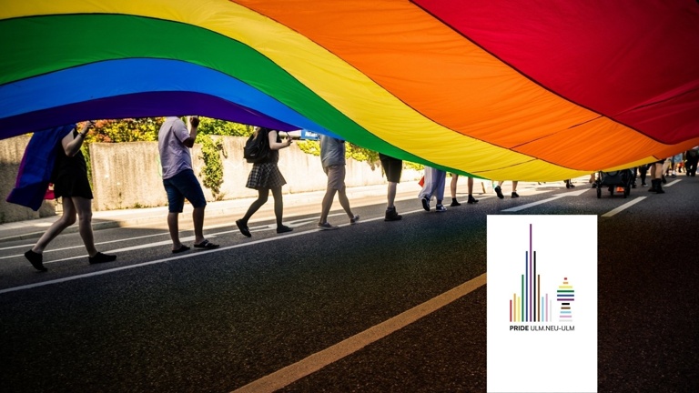 Die größte Regenbogenfahne Deutschlands