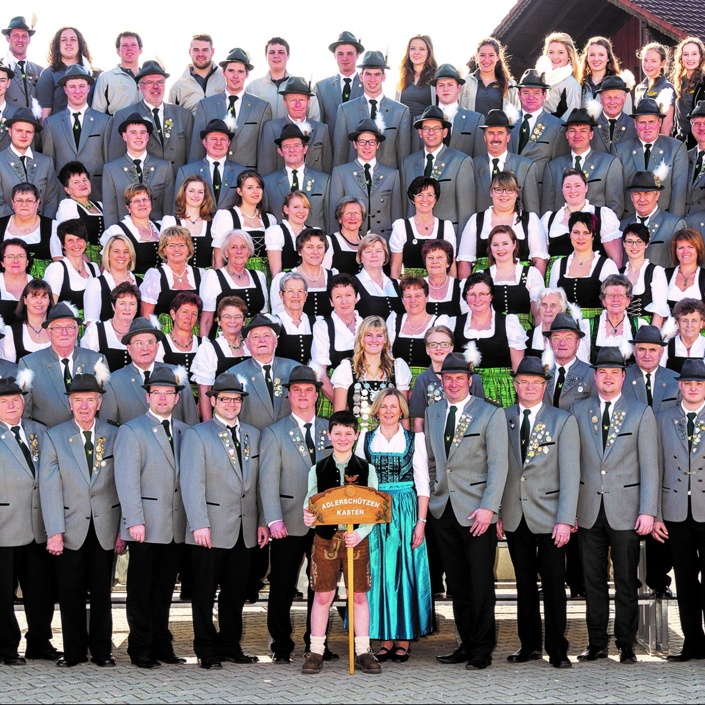 Neuanschaffung und Erweiterung Tracht