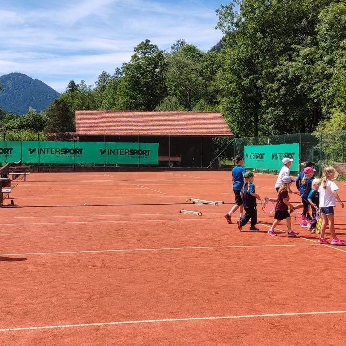 Sanierung der Tennisplätze des SKICLUB Pfronten