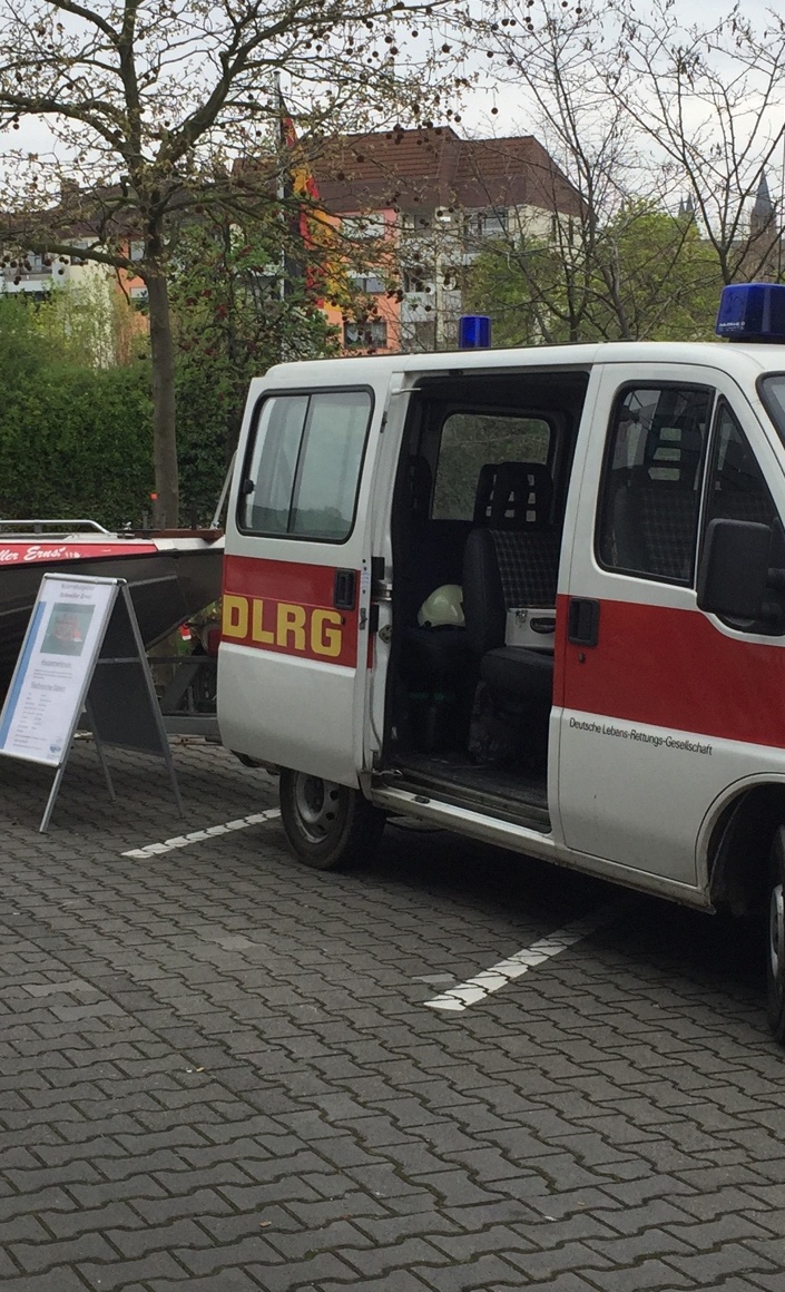 Neues Einsatzfahrzeug für die DLRG Oppenheim