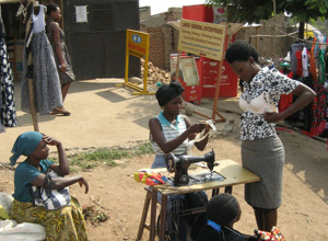 Berufsausbildung für jugendliche Schulabbrecher in Kasese/Uganda