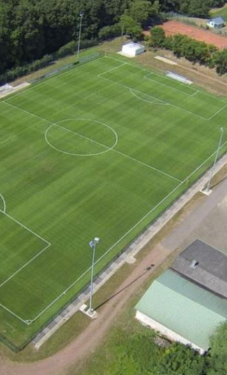 Anschaffung eines Aufsitzrasenmähers zur Pflege der Sportanlage in Preist