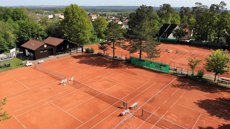 Neue Beregnungsanlage für 2 Tennisplätze des SC Uttenreuth