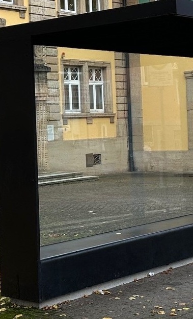 Buswartehäuschen für die Ortsmitte