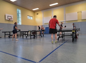 Ein Verein - viele Teams: Neue Trikots für den TTC Karla