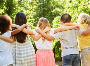 Neugestaltung des Kitageländes (Klettergerüst und Spielgeräte)