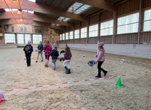 Ausrüstung für die Hobby Horsing Gruppe, Nördlingen