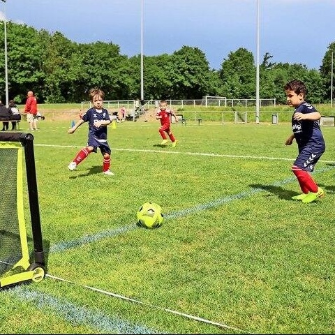Funino Tore und Bälle für die Jugend des Höckinger SV