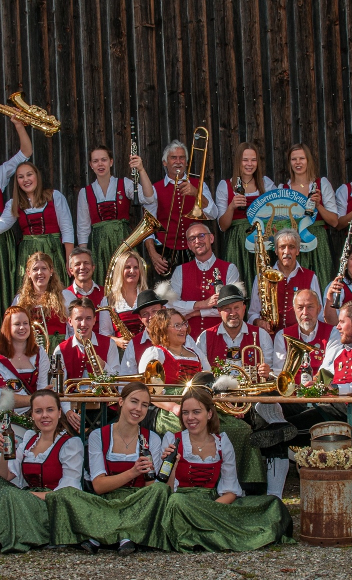 Neuanschaffung/Erneuerung der Trachten der Rettenbacher Musikanten