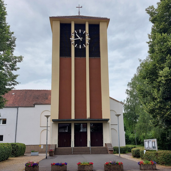 Energiesparende Beleuchtung der Pfarrkirche St. Anna St. Wendel