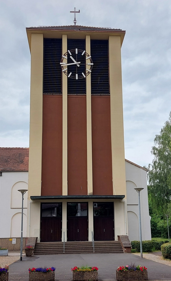 Energiesparende Beleuchtung der Pfarrkirche St. Anna St. Wendel