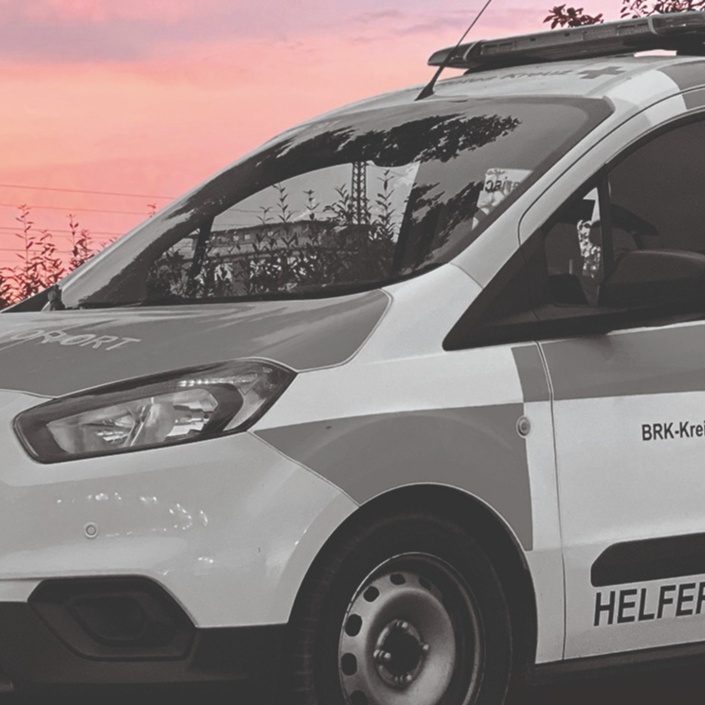 Neues Fahrzeug Helfer vor Ort Ochsenfurt